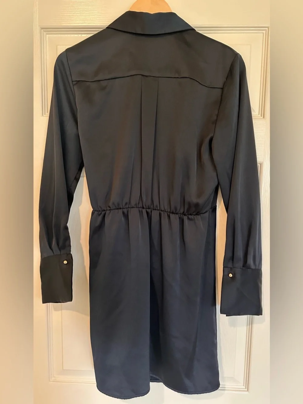 House of Harlow 1960 Black Satin Wrap Mini Dress Size S - Picture 3 of 7